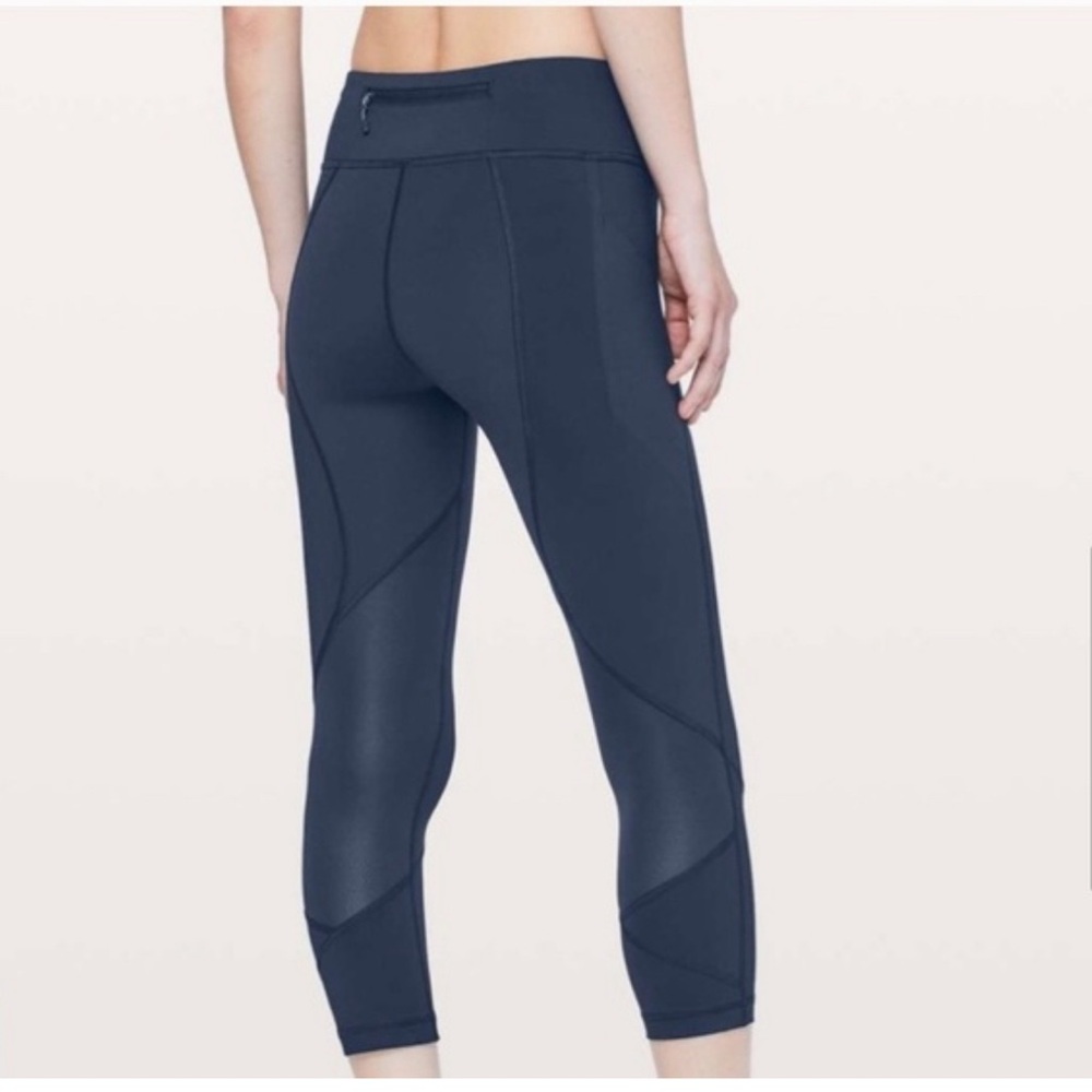 Lululemon navy blue leggings size 10